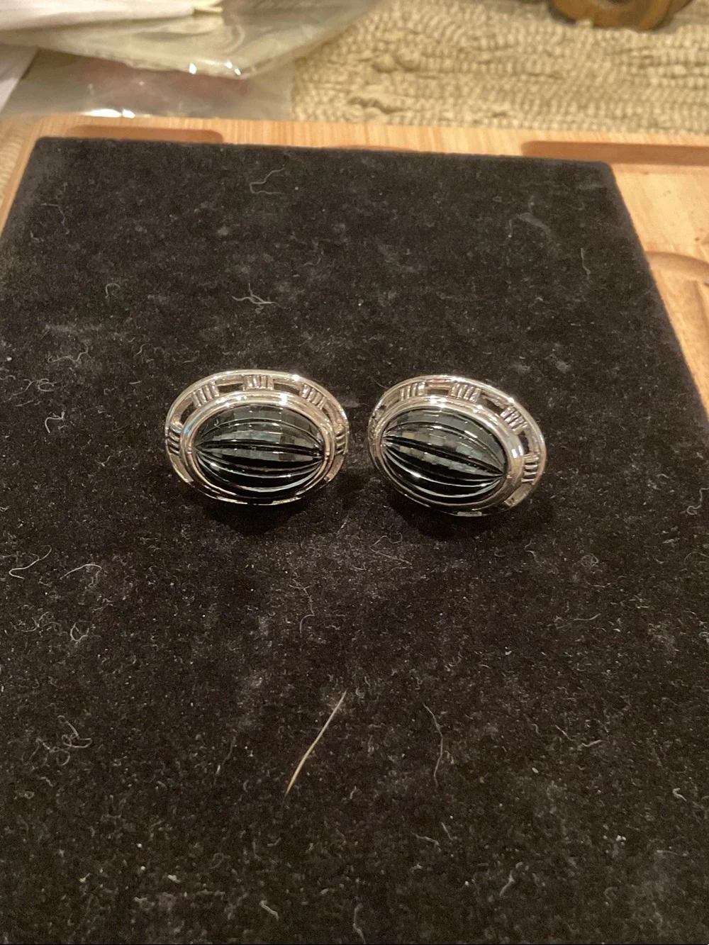 N/A pair cuff